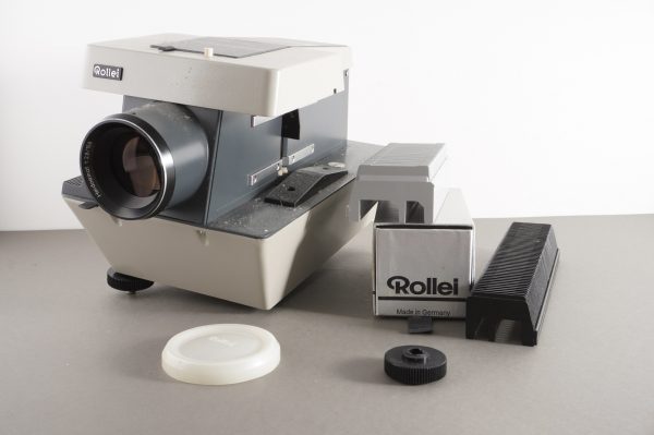 Rollei Heidosmat 1:2.8/150 projection lens + projector + magazines
