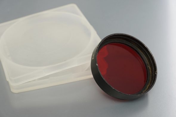 Leica Leitz filter push on for Summarit 5cm, RED, black (in incorrect case)