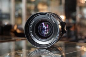 Voigtlander Ultron 28mm F2 lens for Leica M