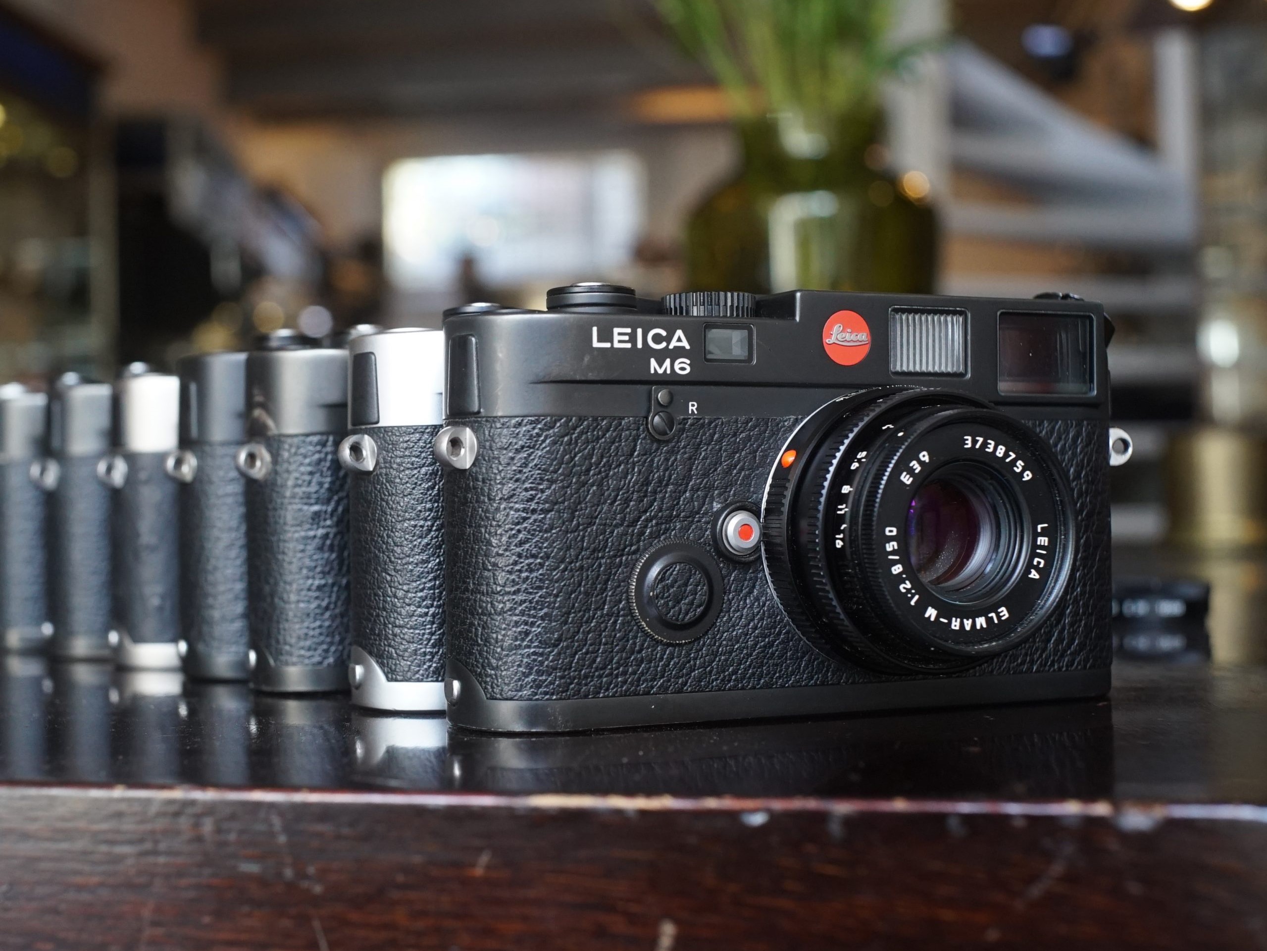 a lot of Leica M6 cameras / Used cameera gear