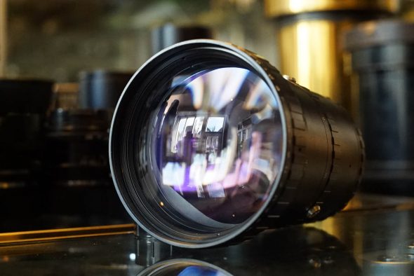 Schneider Variogon 1:2 / 18-90mm lens in C-mount