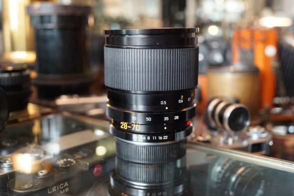 Leica Vario-Elmar-R 1:3.5-4.5 / 28-70mm 3-cam lens, Boxed