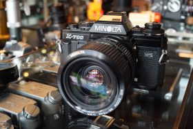 Minolta X-700 + Minolta MD 35-70mm zoom lens