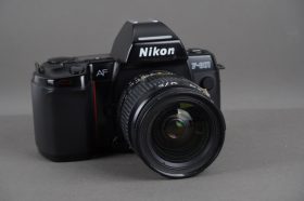 Nikon F-801 AF camera body + 28-80mm 1:3.5-5.6 Nikkor