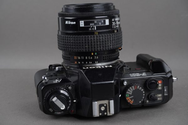 Nikon F501 + AF Nikkor 35-70mm 1:3.3-4.5
