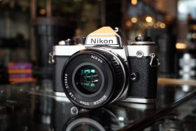 reserved: Nikon FE + Nikkor 2.8 / 35mm AI lens