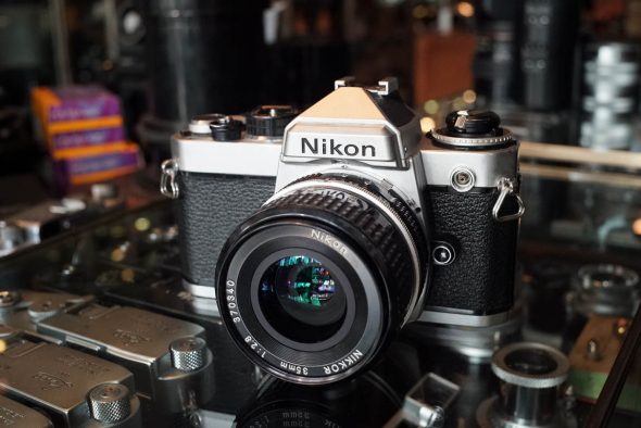 Nikon FE + Nikkor 2.8 / 35mm AI lens