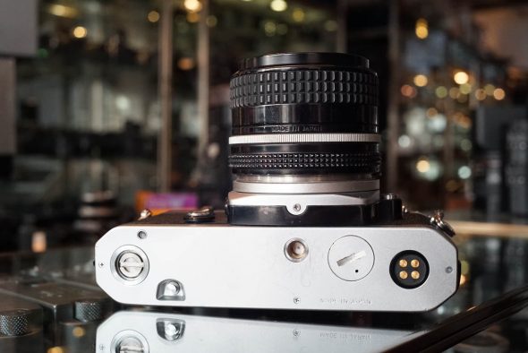 Nikon FE + Nikkor 2.8 / 35mm AI lens