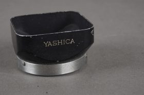 Yashica lens hood for TLR camera, bay I