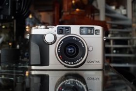 Contax G2 kit with Carl Zeiss Biogon 2.8 / 28mm lens