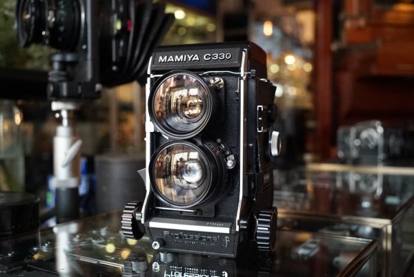 Mamiya C330 + Mamiya-Sekor 3.5 / 65mm lens