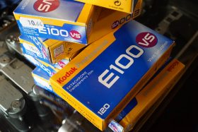 Kodak Ektachrome E100 VS, 120, 5-pack, Expired 2006