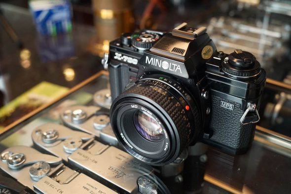 Minolta X700 + Minolta MD 1:2 / 50mm lens