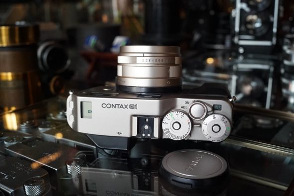 Contax G1 kit with Zeiss Planar 1:2 / 45mm T* lens