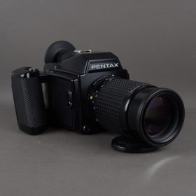 Pentax 645 + SMC Pentax-A 645 200mm 1:4 lens