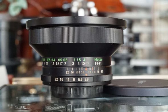 Vivitar 20mm 1:3.8 wide angle lens, M42