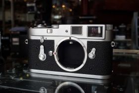 Leica M2 body with selftimer + rewind lever