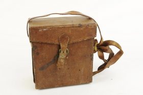 a beautiful antique leather case for camera, 20x17x10cm externally