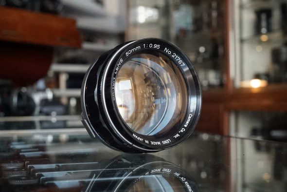 Canon lens 50mm 1:0.95 Dream lens