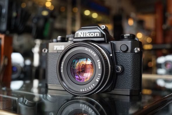Nikon FM2 black + Nikon Nikkor 1.8 / 50mm AIs lens