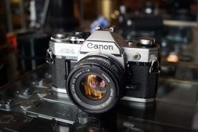 Canon AE-1 + Canon FD 50mm 1:1.8 lens