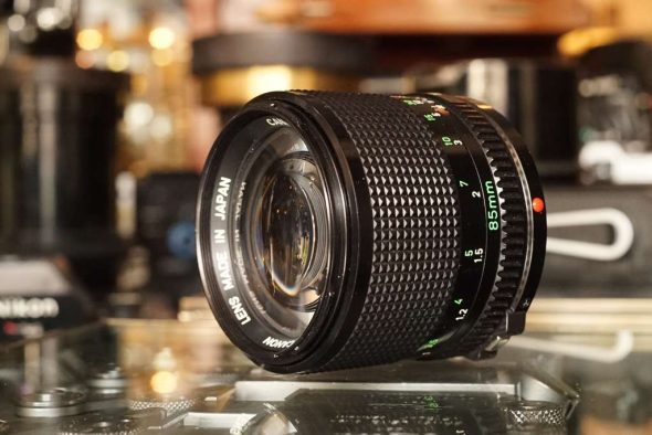 Canon lens FD 85mm 1:1.8 lens