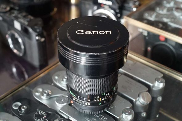 Canon FD 14mm F/2.8 L series wide angle lens