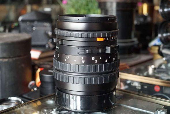 Carl Zeiss Sonnar 4 / 150 T* CFI, Hasselblad lens