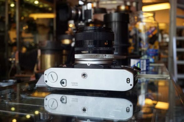 Canon AE-1 kit + Canon lens FD 2.8 / 28mm