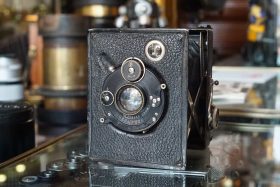 Franka Bubi miniature strutt folding camera