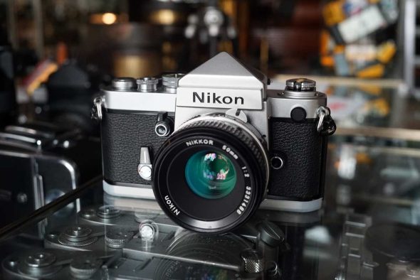 Nikon F2 + DE-1 Plain prism + Nikkor 1:2 / 50mm, Boxed