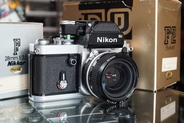 Nikon F2 Photomic + Nikkor 28mm 1:3.5, Boxed