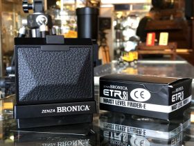 Bronica Waist Level Finder-E for Bronica ETRSi, boxed