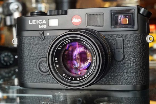 Leica M6 0.72 TTL boxed + Leica 50mm 1:2 Summicron V5 boxed