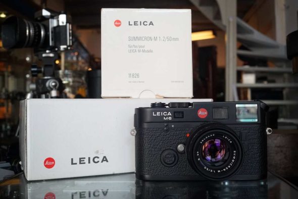 Leica M6 0.72 TTL boxed + Leica 50mm 1:2 Summicron V5 boxed