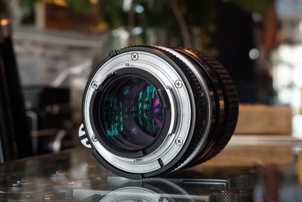 Nikon Nikkor 105mm F/2.5 AI portrait lens