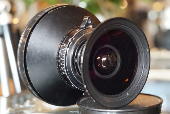 Schneider Super Angulon XL 5.6 / 72mm in Copal 0.0 large format lens