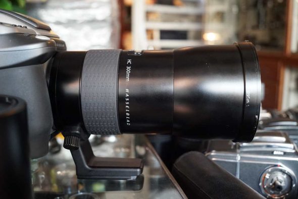 Hasselblad HC 300mm F/4.5 lens with hood, 5300 clicks