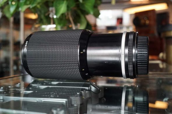 Nikon Nikkor 1:4 / 80-200mm AI-S lens