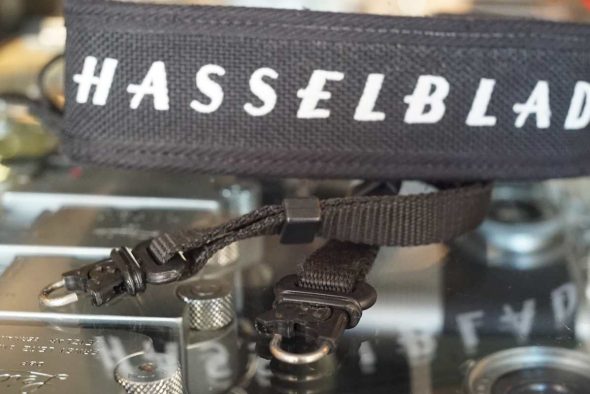Hasselblad Carrying Strap H series, with quick adapter rings