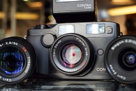 Contax G2 black outfit in case
