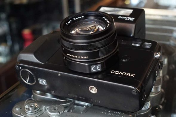 Contax G2 black outfit in case
