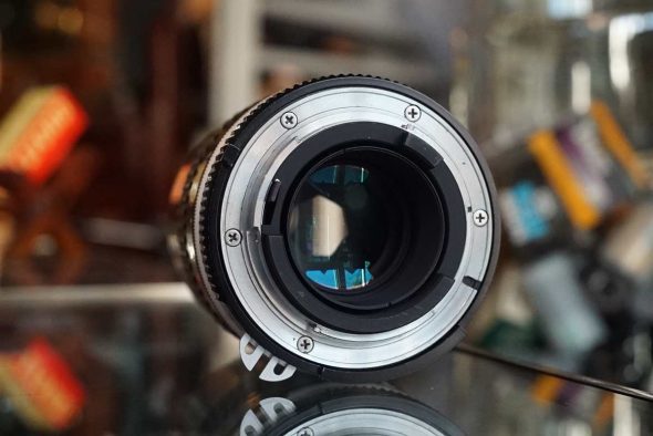Nikon NIkkor 2.8 / 135mm AI lens, some oil on blades
