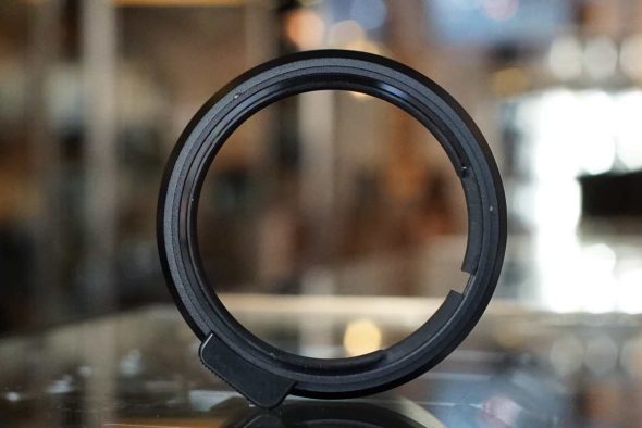 Nikon HS-10 metal clip-on lenshood