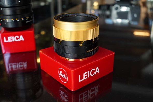 Set of 2 Leica R and M lens display stands