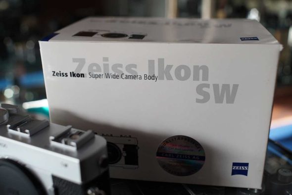 Zeiss Ikon SW Super Wide Camera body silver, boxed