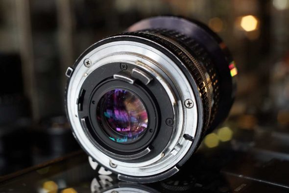 Nikon Nikkor 24mm F/2.8 AI + HN-1 lenshood