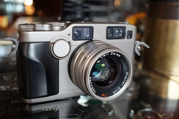 Contax G2 + Carl Zeiss 28/45/90mm lenses – Rental