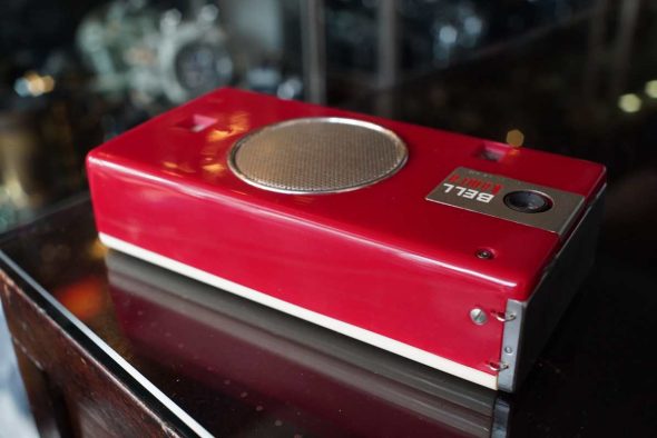 BELL KAMRA, Transistor radio & Camera model KTC 62. RED