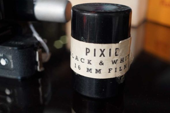 Pixie flash camera, Boxed